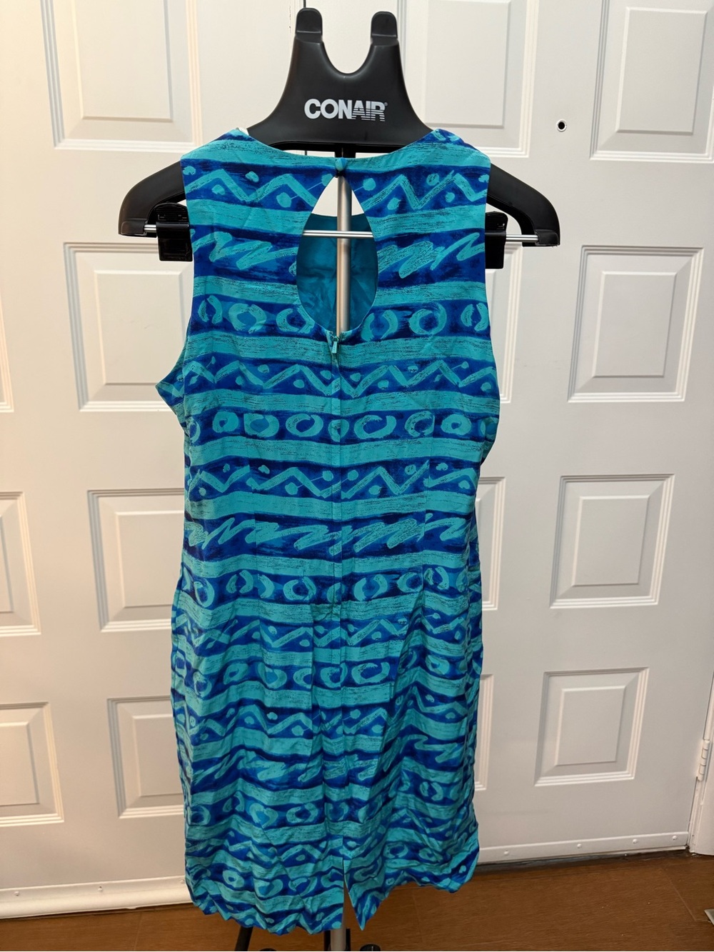 Sleeveless Silk Blue Patterned Shift Dress - Picture 2 of 5